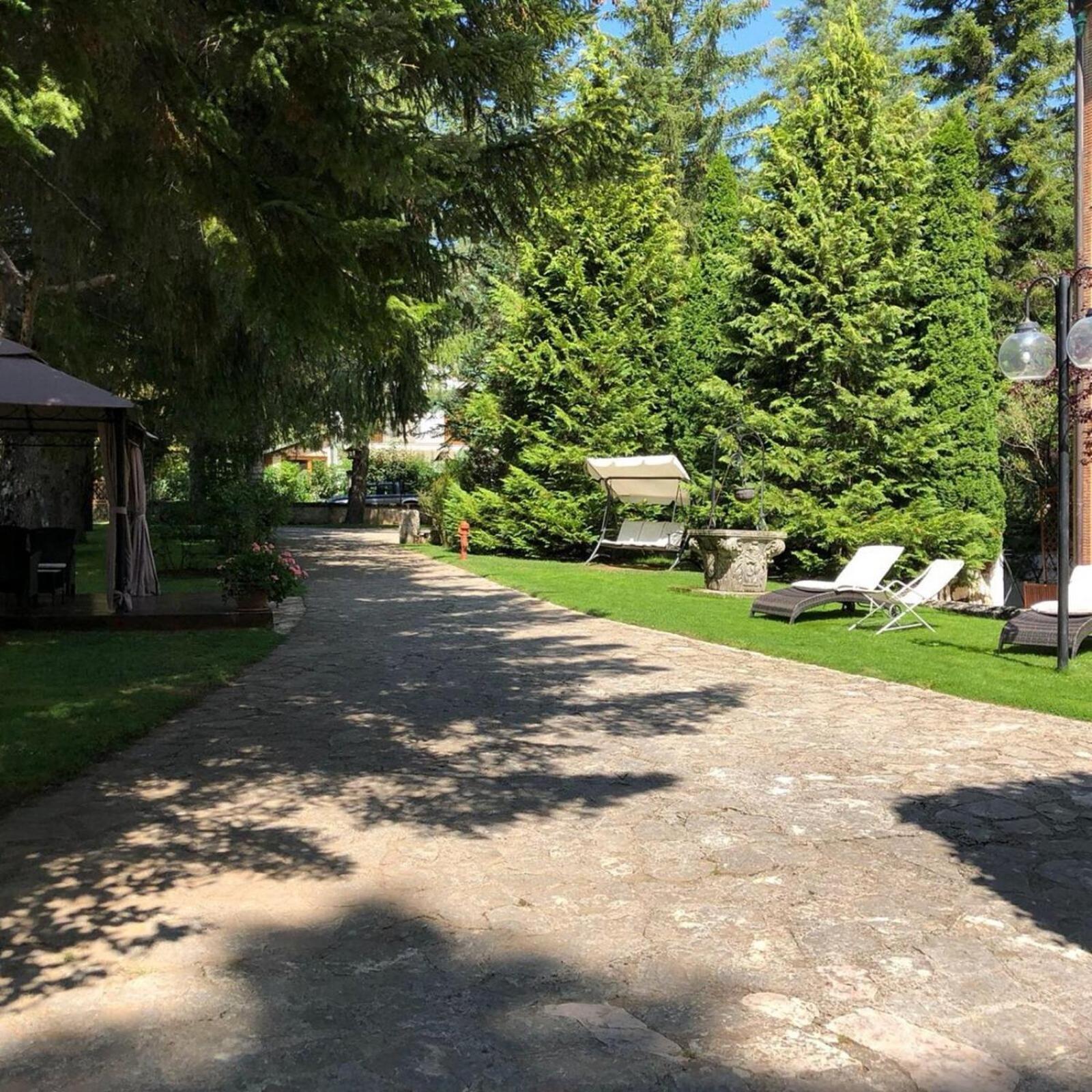 Lh Albergo Il Picchio Pescasseroli Exteriör bild