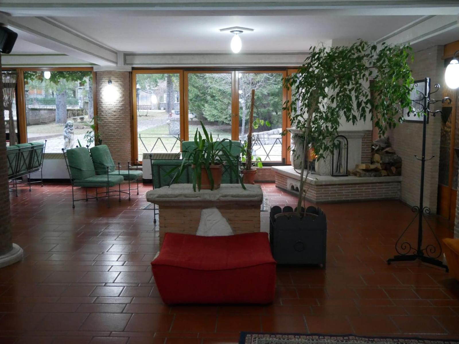 Lh Albergo Il Picchio Pescasseroli Exteriör bild