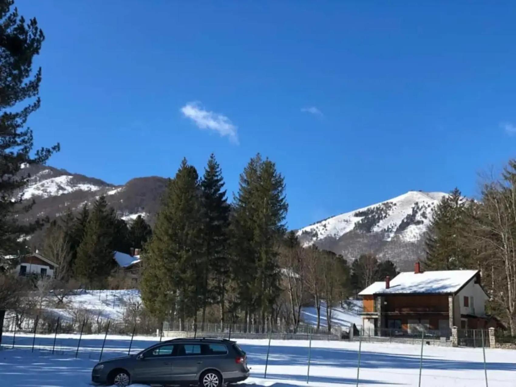 Lh Albergo Il Picchio Pescasseroli Exteriör bild