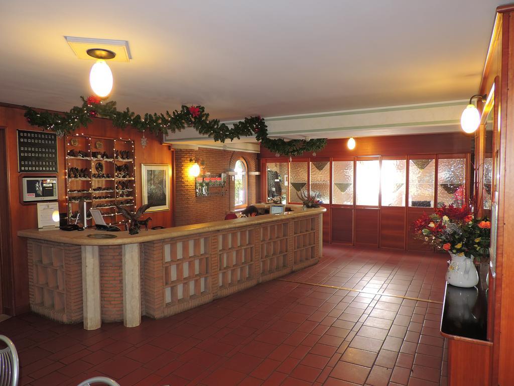 Lh Albergo Il Picchio Pescasseroli Exteriör bild