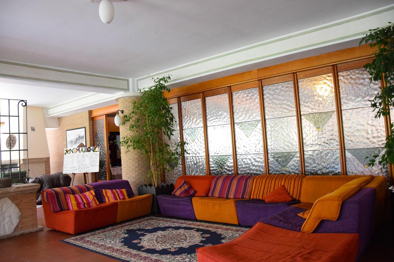 Lh Albergo Il Picchio Pescasseroli Exteriör bild