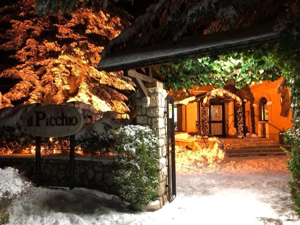 Lh Albergo Il Picchio Pescasseroli Exteriör bild
